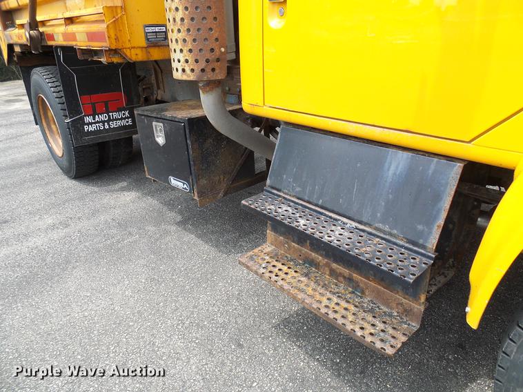 image for item DB2168 2002 International 4700 dump truck