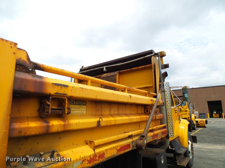 image for item DB2168 2002 International 4700 dump truck