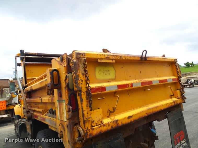 image for item DB2168 2002 International 4700 dump truck