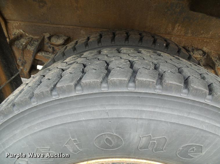 image for item DB2168 2002 International 4700 dump truck