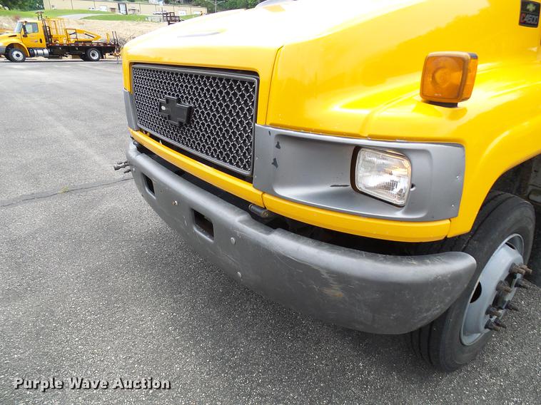 image for item DB2169 2007 Chevrolet C4500 Crew Cab flatbed truck