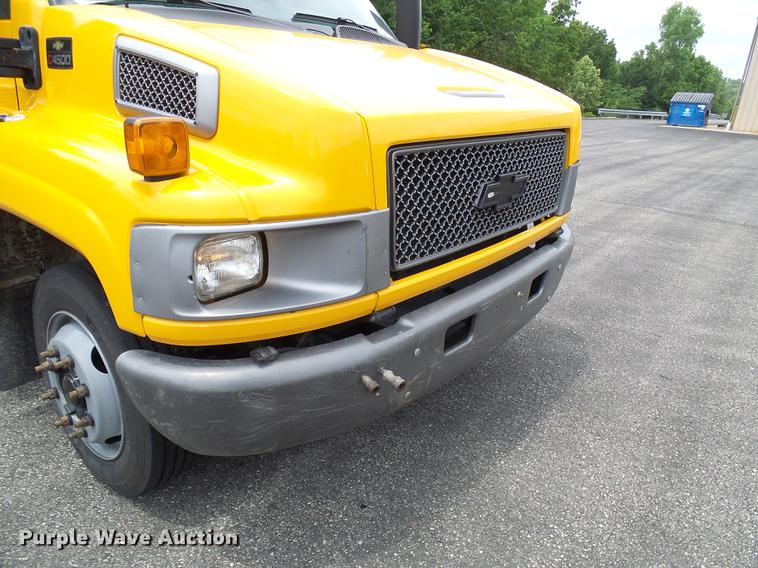 image for item DB2169 2007 Chevrolet C4500 Crew Cab flatbed truck