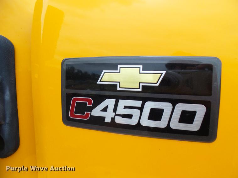 image for item DB2169 2007 Chevrolet C4500 Crew Cab flatbed truck