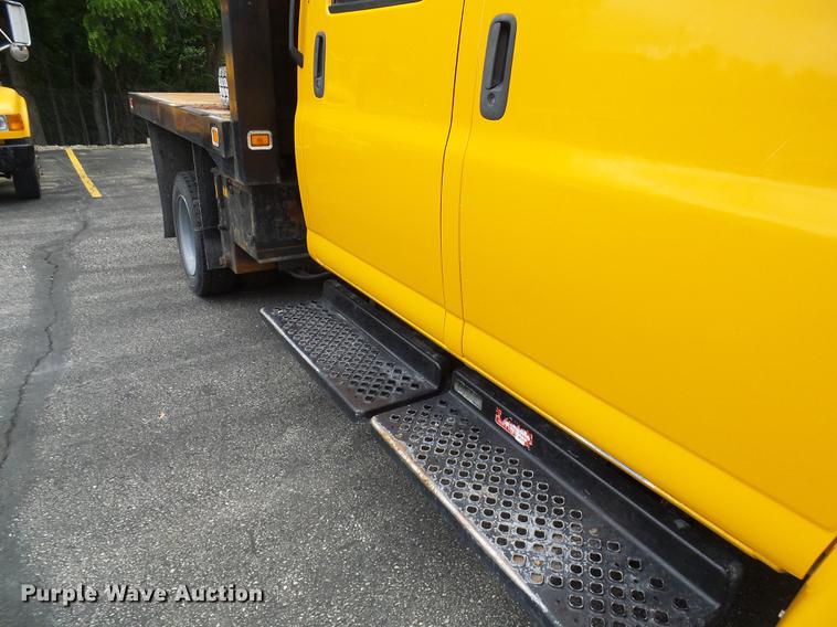 image for item DB2169 2007 Chevrolet C4500 Crew Cab flatbed truck