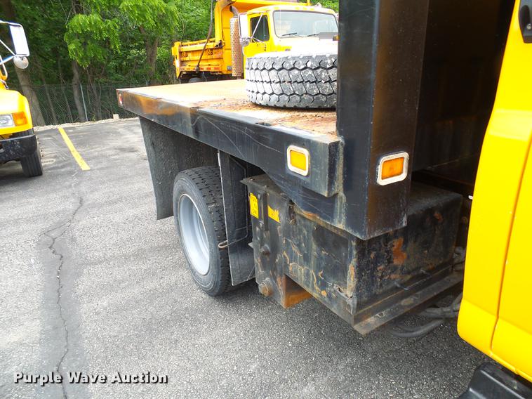 image for item DB2169 2007 Chevrolet C4500 Crew Cab flatbed truck