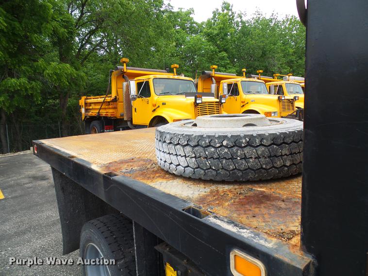 image for item DB2169 2007 Chevrolet C4500 Crew Cab flatbed truck