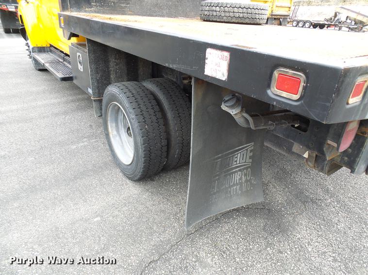 image for item DB2169 2007 Chevrolet C4500 Crew Cab flatbed truck