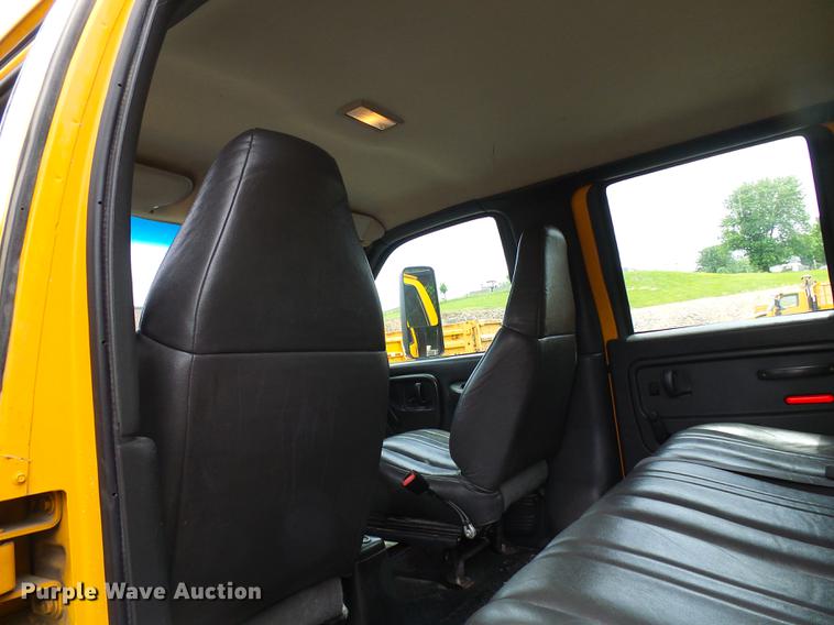 image for item DB2169 2007 Chevrolet C4500 Crew Cab flatbed truck