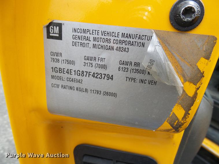 image for item DB2169 2007 Chevrolet C4500 Crew Cab flatbed truck