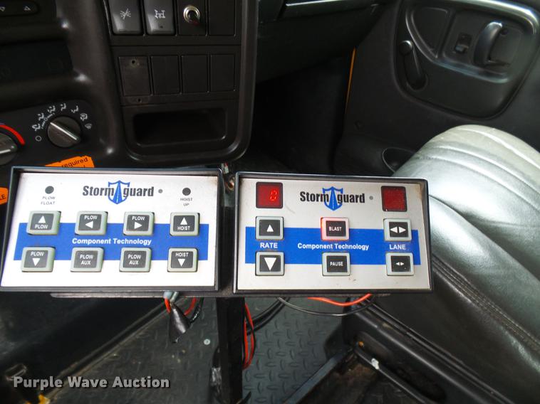 image for item DB2169 2007 Chevrolet C4500 Crew Cab flatbed truck