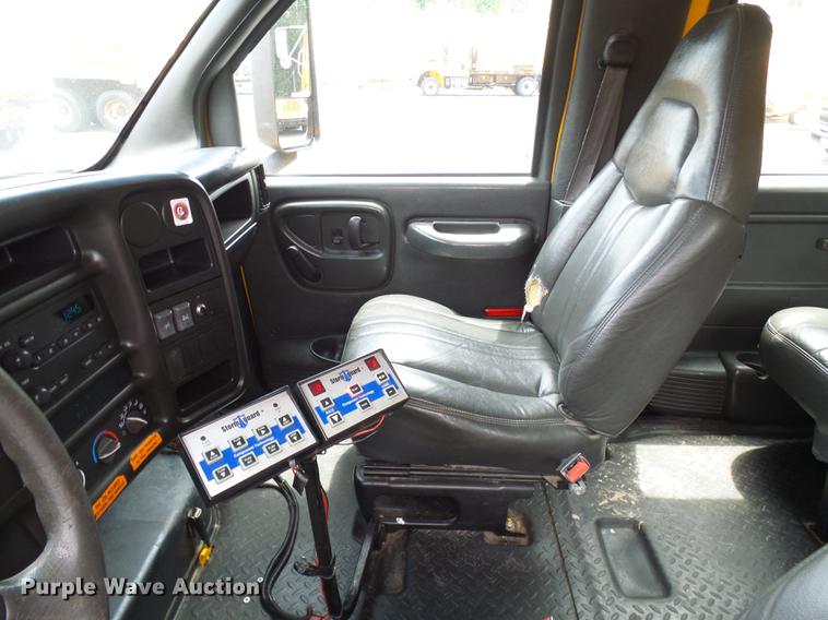 image for item DB2169 2007 Chevrolet C4500 Crew Cab flatbed truck