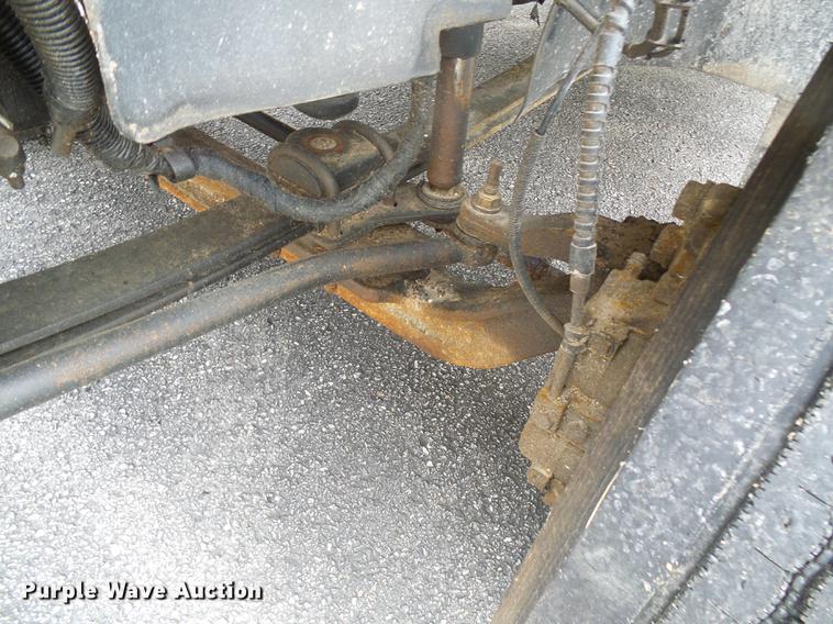 image for item DB2169 2007 Chevrolet C4500 Crew Cab flatbed truck