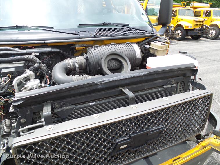 image for item DB2169 2007 Chevrolet C4500 Crew Cab flatbed truck