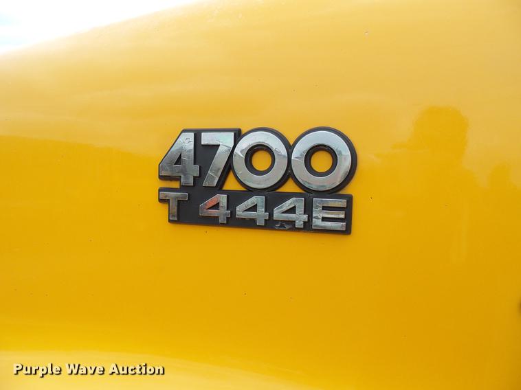 image for item DB2170 1999 International 4700 truck cab and chassis