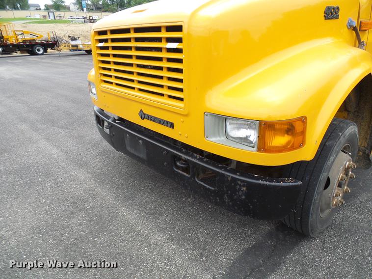 image for item DB2170 1999 International 4700 truck cab and chassis