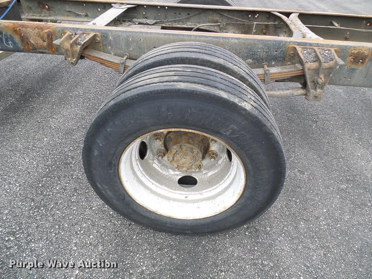 image for item DB2170 1999 International 4700 truck cab and chassis