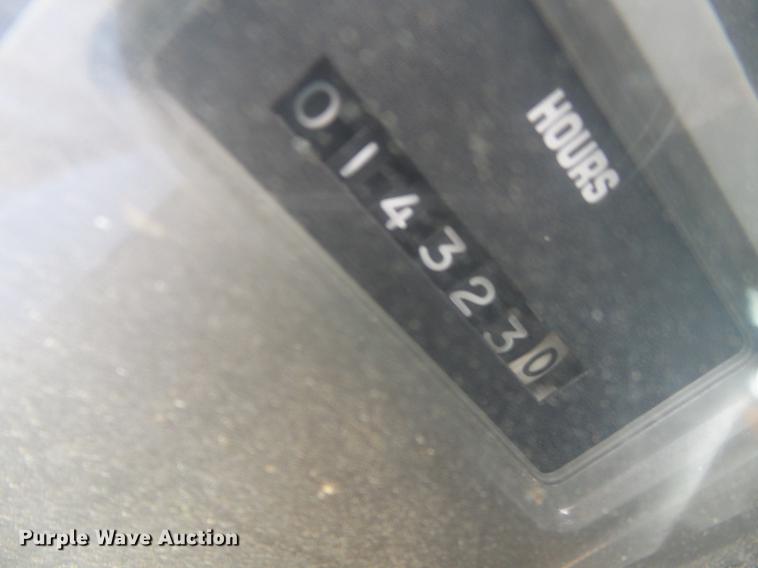 image for item DB2170 1999 International 4700 truck cab and chassis