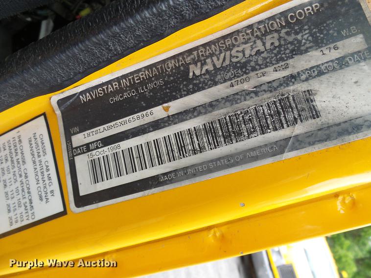 image for item DB2170 1999 International 4700 truck cab and chassis