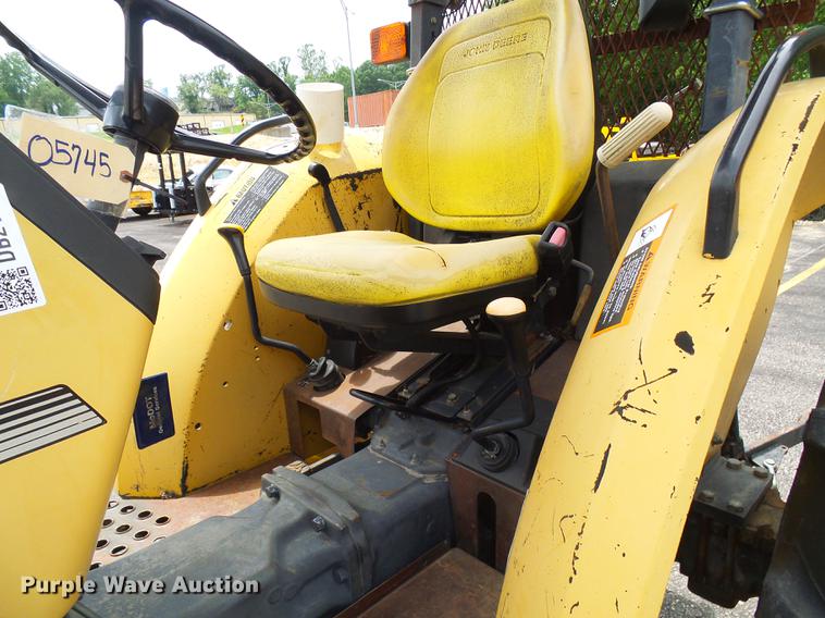 image for item DB2171 1999 John Deere 5210 tractor