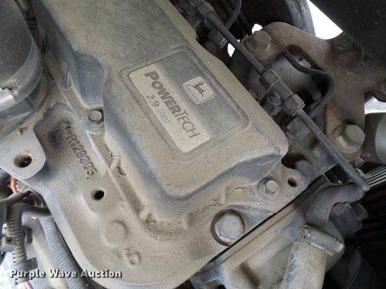 image for item DB2171 1999 John Deere 5210 tractor