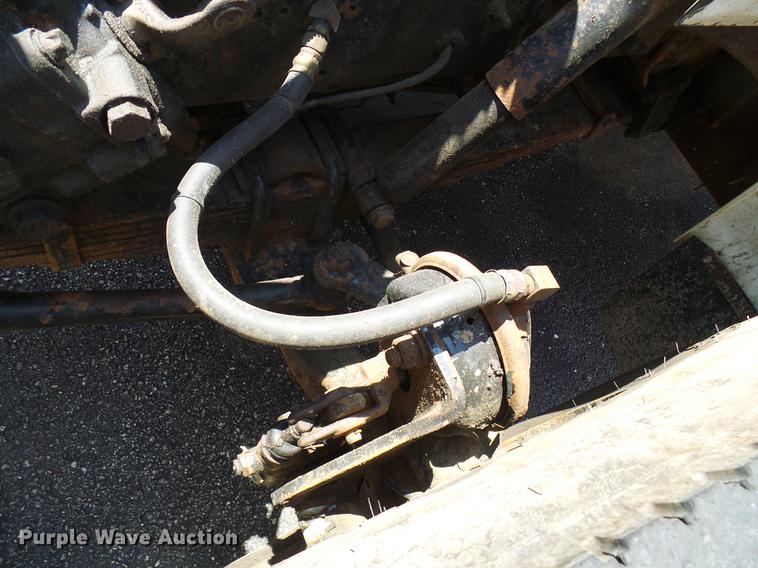 image for item DB2172 2001 International 4900 dump truck