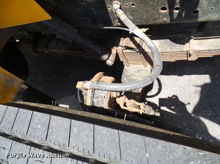 image for item DB2172 2001 International 4900 dump truck