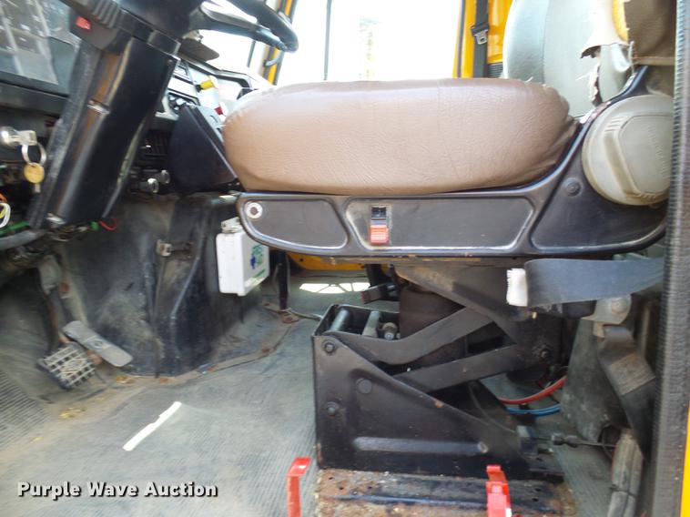 image for item DB2172 2001 International 4900 dump truck