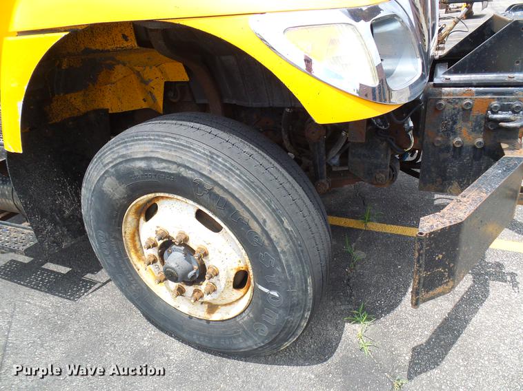 image for item DB2173 2005 International 7400 dump truck