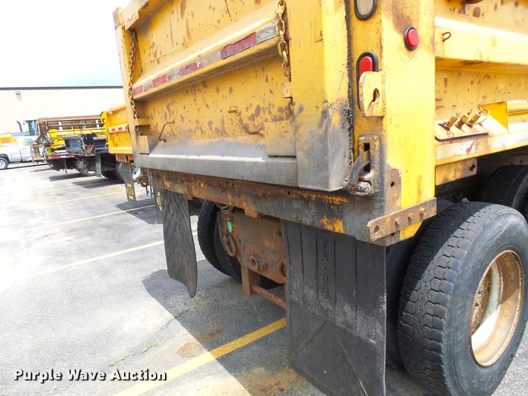 image for item DB2173 2005 International 7400 dump truck
