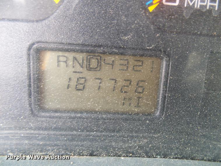 image for item DB2173 2005 International 7400 dump truck