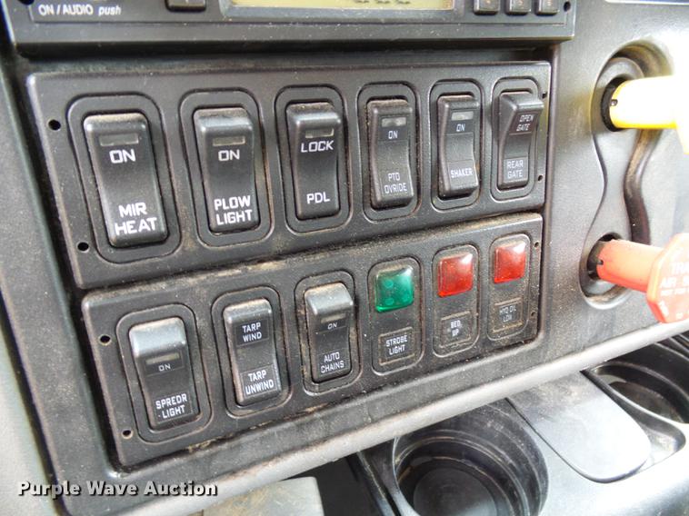 image for item DB2173 2005 International 7400 dump truck