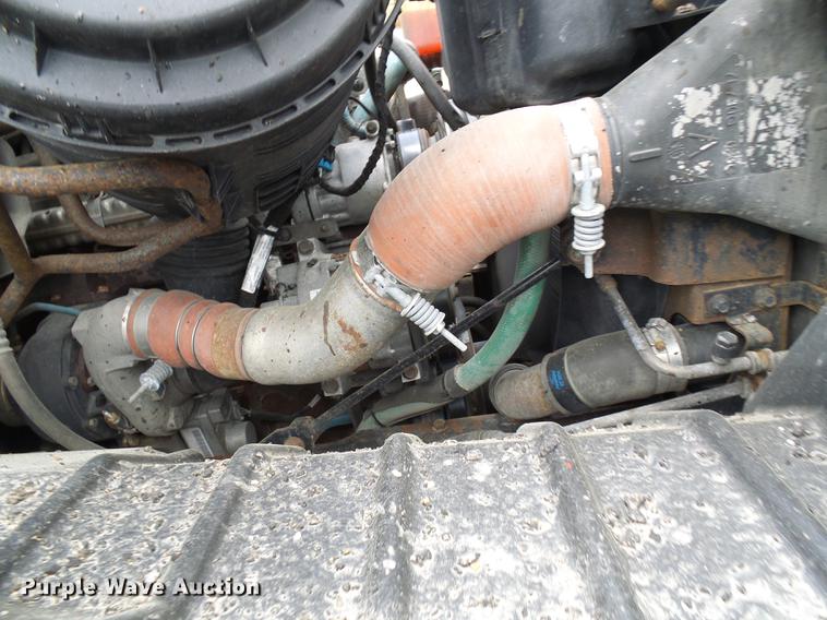 image for item DB2173 2005 International 7400 dump truck