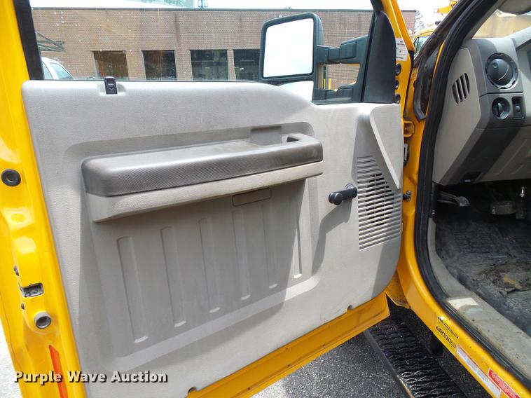 image for item DB2175 2008 Ford F550 Super Duty Crew Cab dump truck