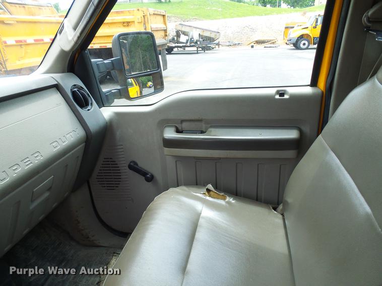 image for item DB2175 2008 Ford F550 Super Duty Crew Cab dump truck