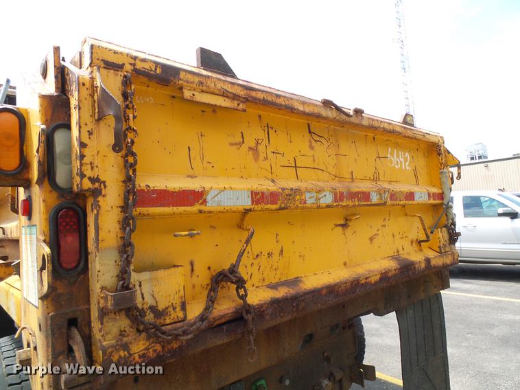 image for item DB2176 2003 International 7400 dump truck