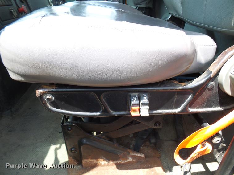 image for item DB2176 2003 International 7400 dump truck