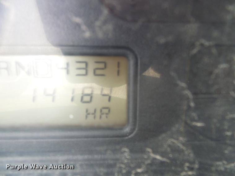 image for item DB2176 2003 International 7400 dump truck