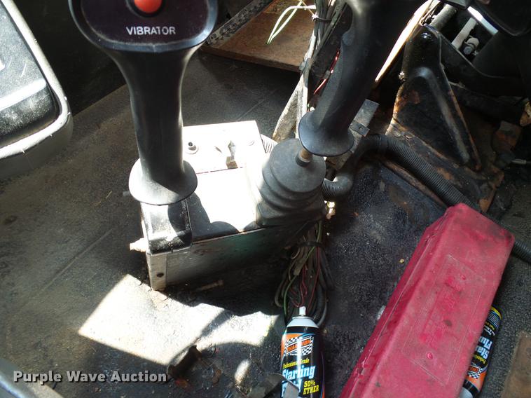 image for item DB2176 2003 International 7400 dump truck