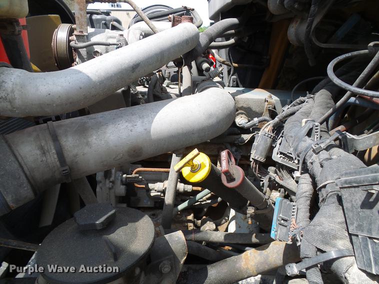 image for item DB2176 2003 International 7400 dump truck