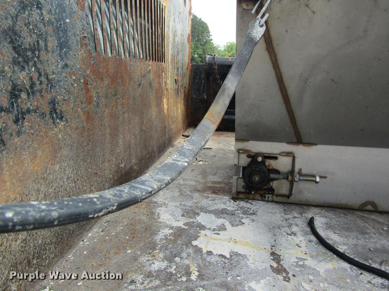 image for item DB2177 2008 Ford F550 Super Duty Crew Cab dump truck