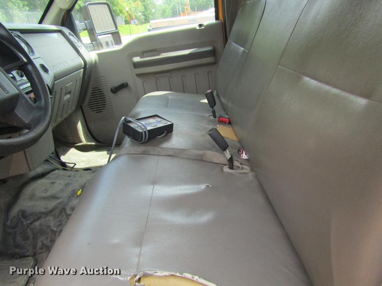 image for item DB2177 2008 Ford F550 Super Duty Crew Cab dump truck