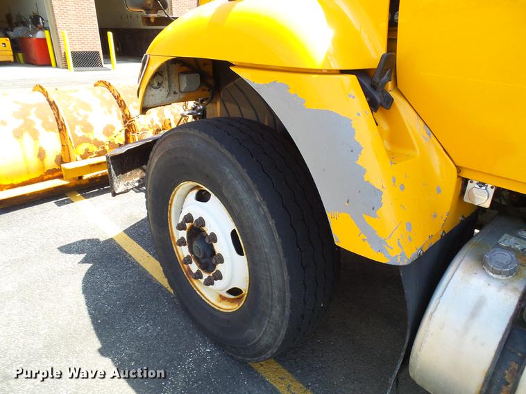 image for item DB2179 2005 International 7400 Crew Cab dump truck