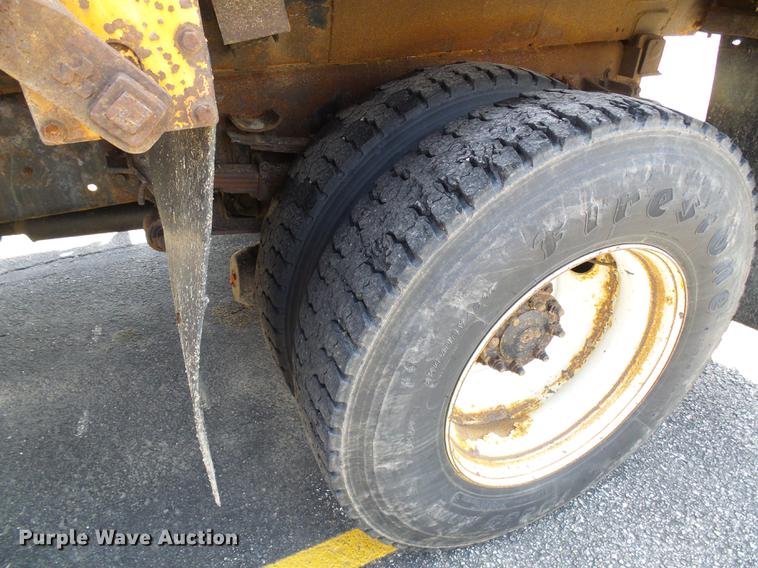 image for item DB2179 2005 International 7400 Crew Cab dump truck