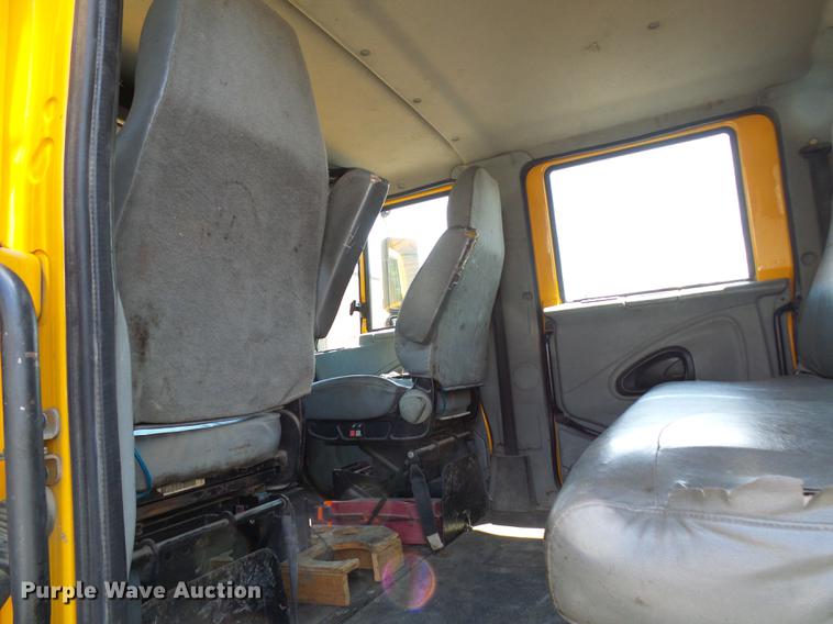 image for item DB2179 2005 International 7400 Crew Cab dump truck