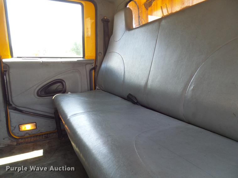 image for item DB2179 2005 International 7400 Crew Cab dump truck