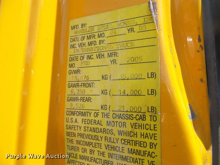 image for item DB2179 2005 International 7400 Crew Cab dump truck