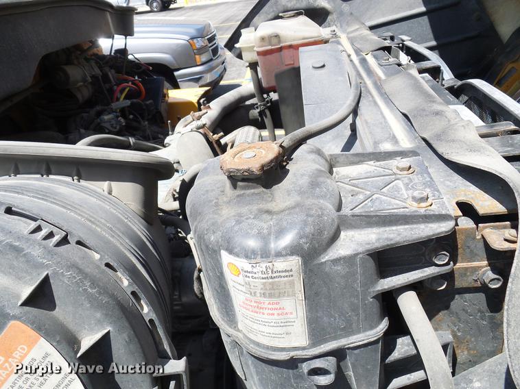 image for item DB2179 2005 International 7400 Crew Cab dump truck