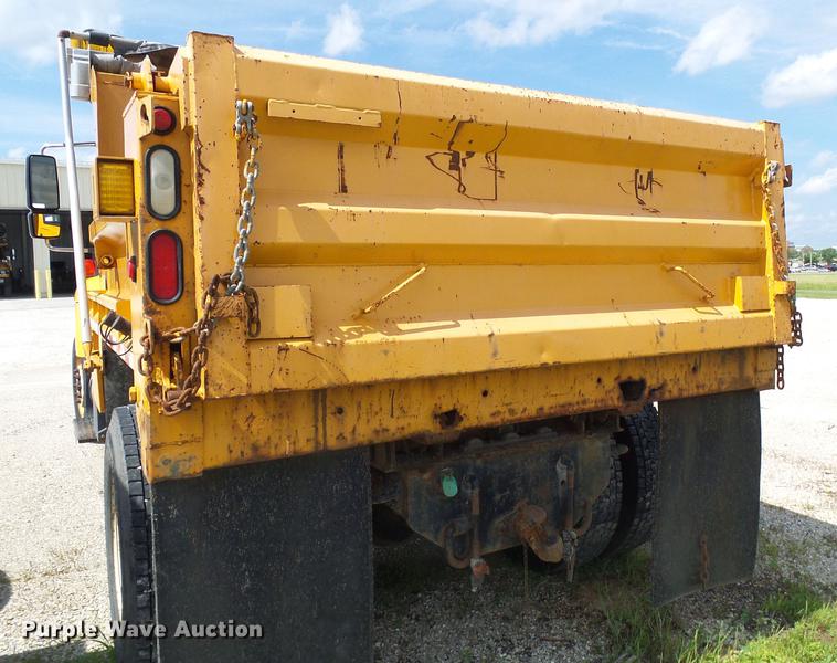 image for item DB2180 2006 International 7400 dump truck