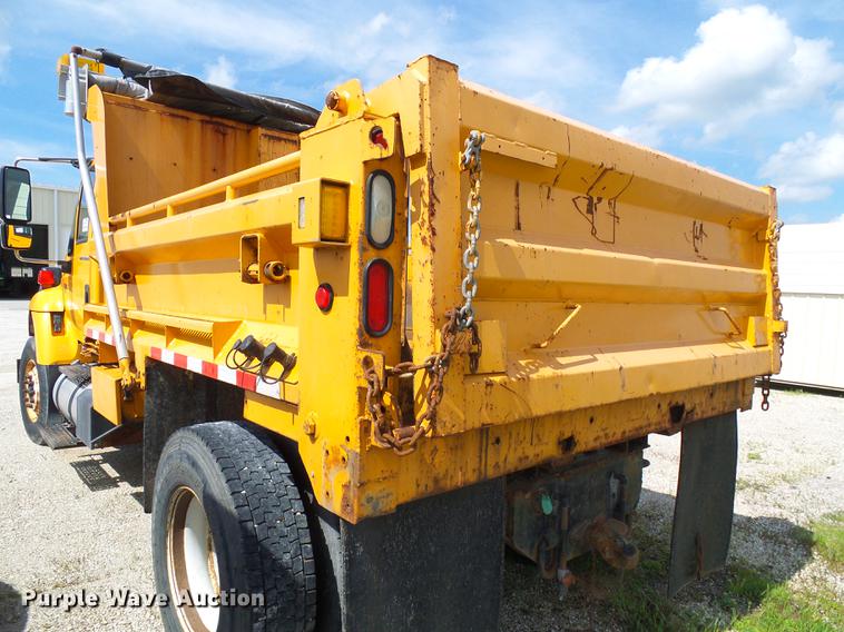 image for item DB2180 2006 International 7400 dump truck