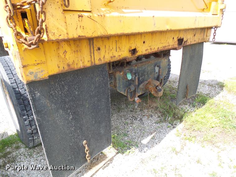 image for item DB2180 2006 International 7400 dump truck